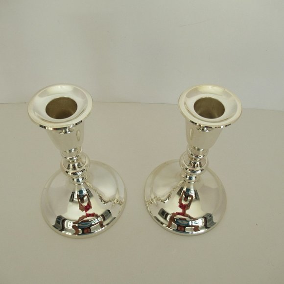 New and Vintage Pair of Candle Holder from Japan Tarnish Resistant Silver Tone - Picture 4 of 4